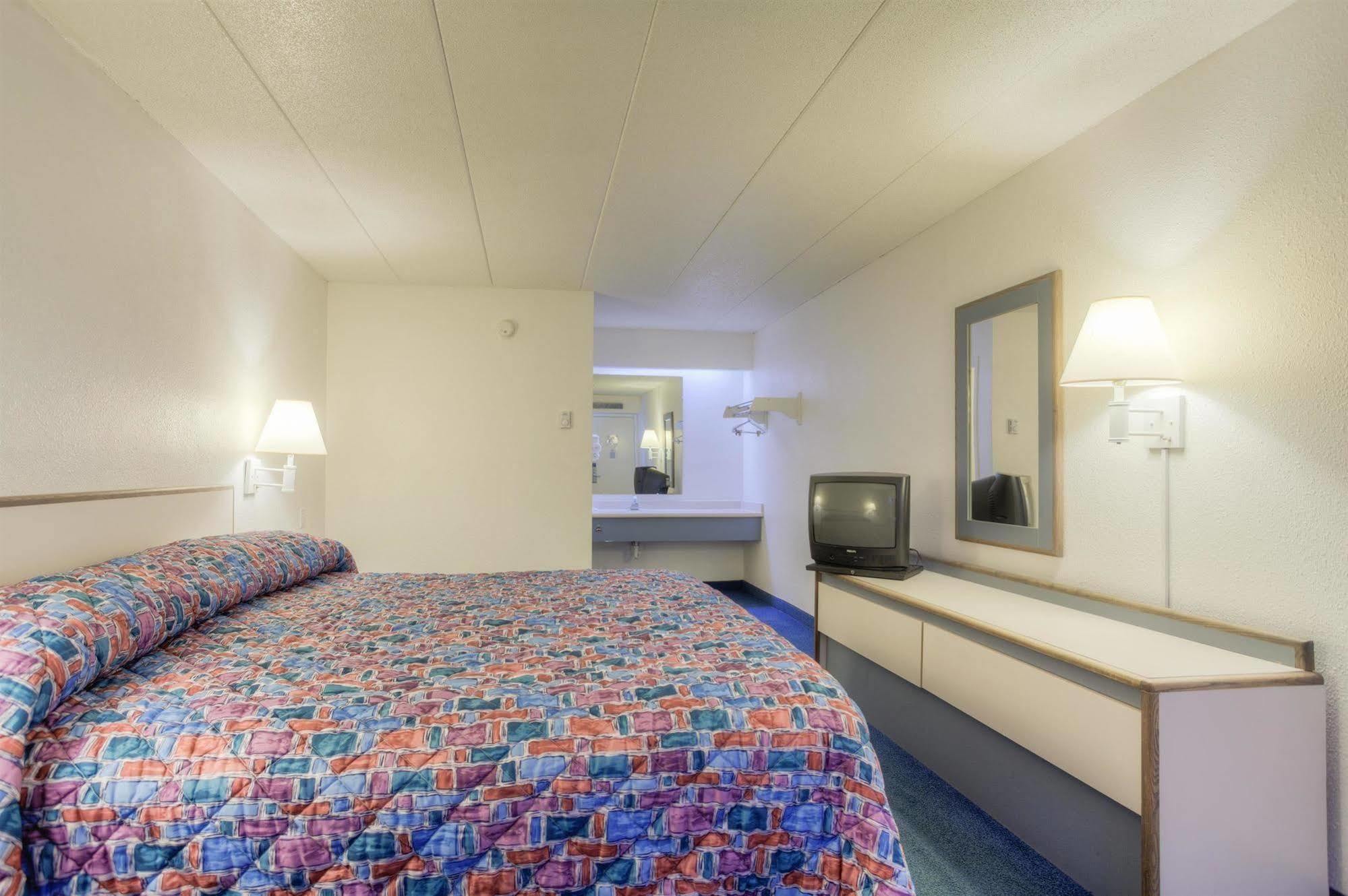 Motel 6-Knoxville, Tn - North Exterior photo